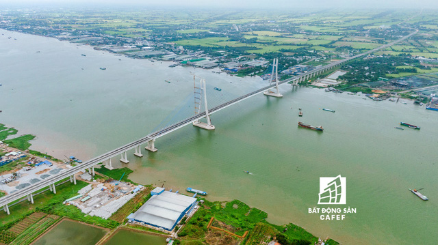 Toàn cảnh cây cầu dây văng dài nhất Vùng Đồng bằng Sông Cửu Long 5.700 tỷ đồng sẽ được thông xe ngày 19/5
