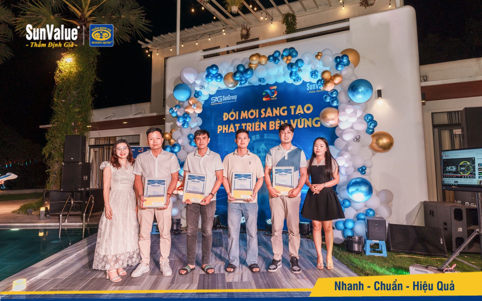 Trao giải nhân viên thẩm định xuất sắc nhất 6 tháng đầu năm